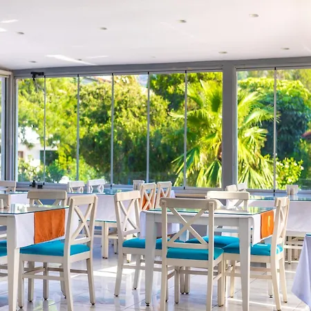 ホテル Leslion Turunc