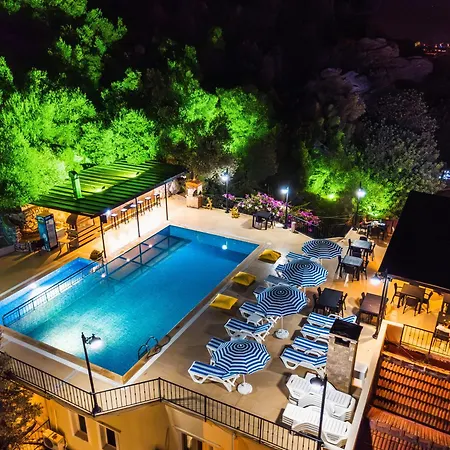 Leslion Turunc ホテル 3*