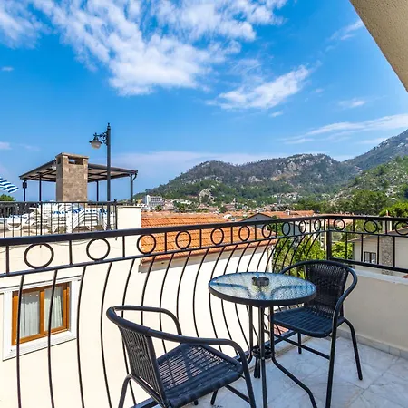 Leslion Turunc 3* マルマリス