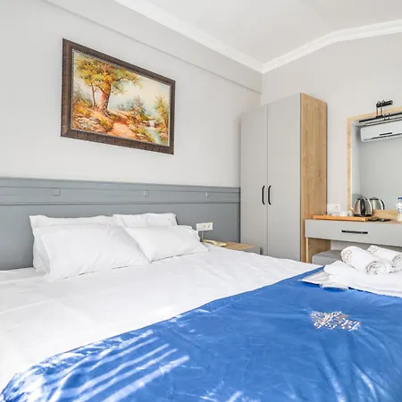 Leslion Turunc Bed & Breakfast