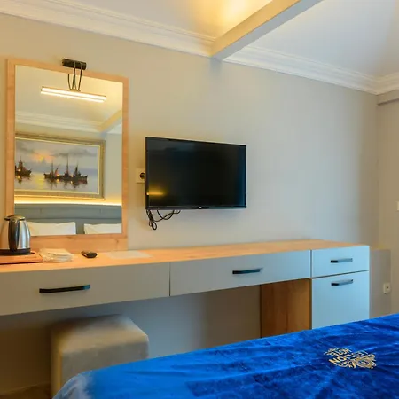 Leslion Turunc Bed & Breakfast 3*