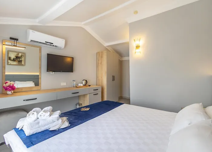 Leslion Turunc 말마리스